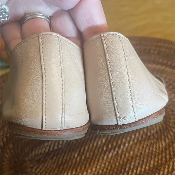 ALDO Women's Cream leather Loafers / Flats size 8 - Picture 5 of 14